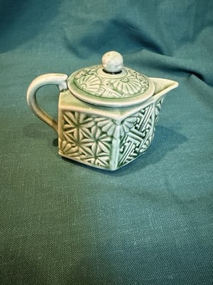 Vintage Mid Century Exquisite Handmade Green Pottery Creamer Unmarked