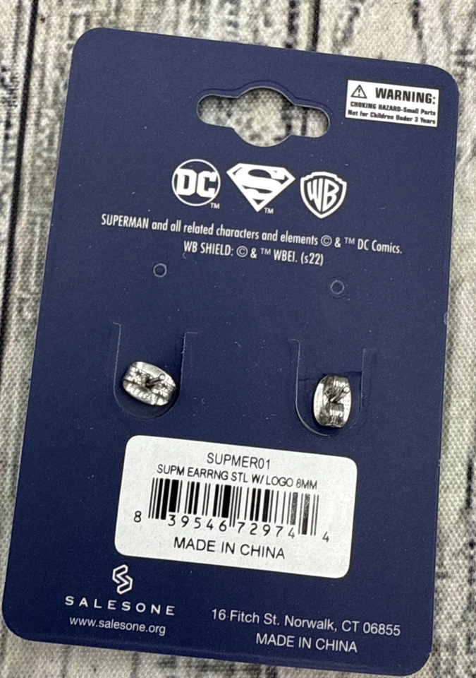 PENDIENTES DE POSTE DE ACERO INOXIDABLE SUPERMAN 8mm DC Super Hero Comic NUEVO Par de Tachuelas Foto 3 de 4