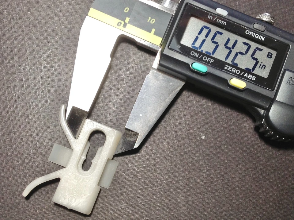 12 pcs NORS 1972-1976 Dodge D100 D200 body side moulding clips 1971-1974 Charger - Image 4 of 4