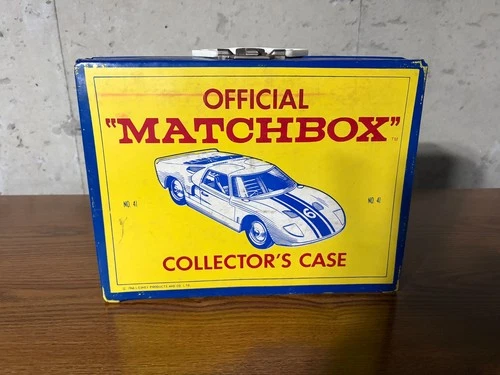 matchbox vintage 1960's carrying case #41 with 48 cars and trucks