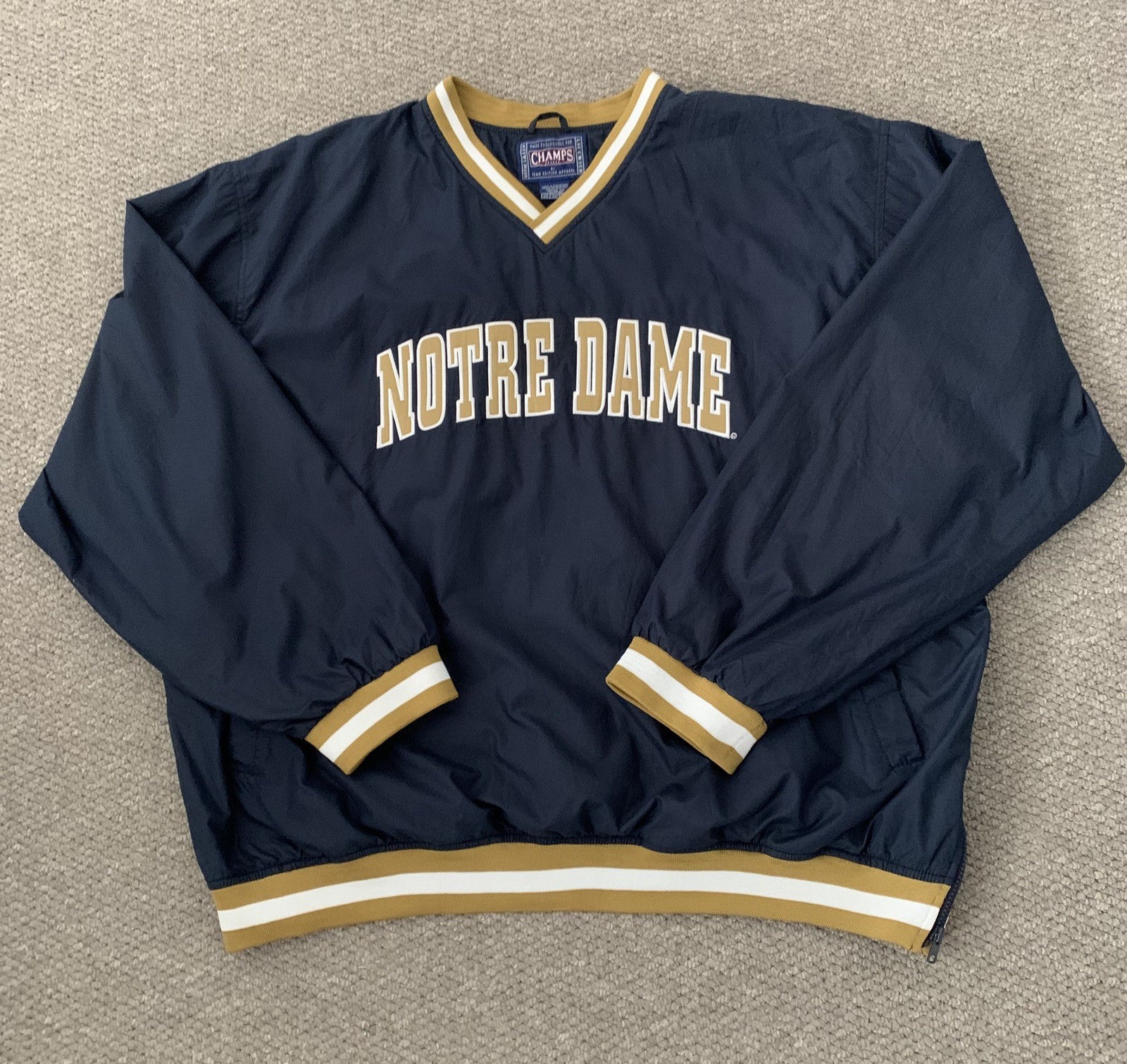 Vintage Officially Licensed Notre Dame Fighting Irish Pull Over Windbreaker XXL