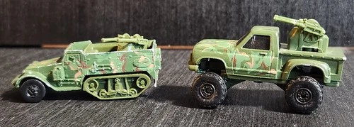 HOT WHEELS VINTAGE MILITARY ARMY CAMO DIECAST SET OF 2 TRUCK & HALFTRACK GUNNERS