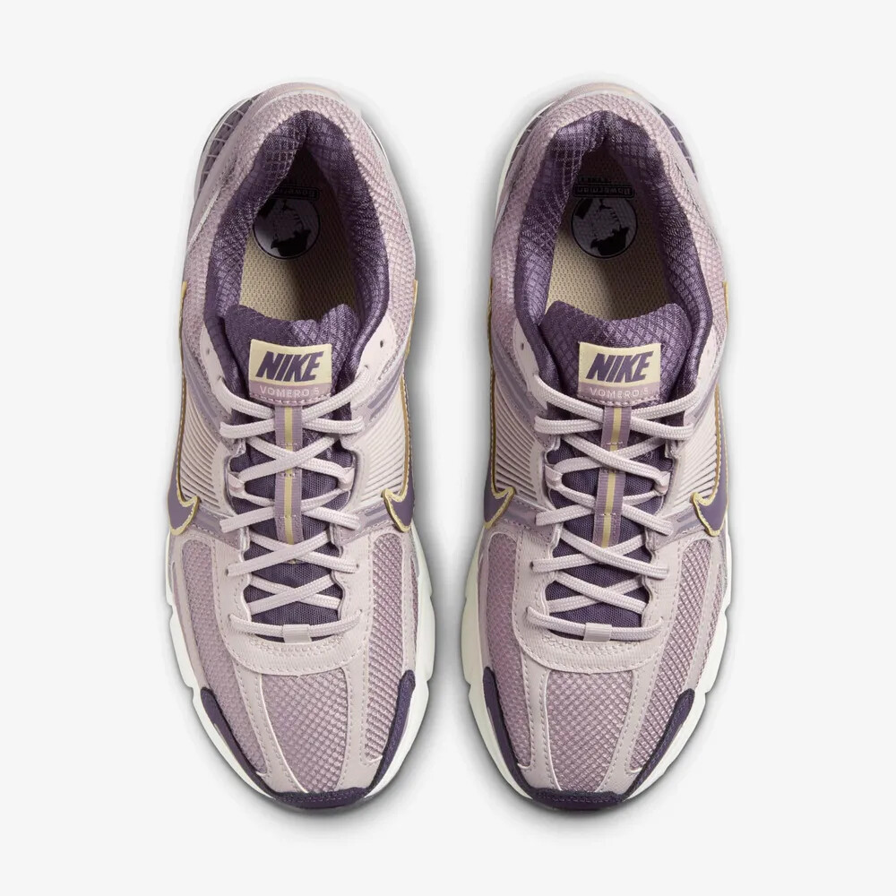 ★NIKE★ Zoom Vomero 5 W Bust Grey Platinum Violet Taupe Gre New Nike Zoom Vomero 5 Shoes - Platinum Violet (HQ3643-019