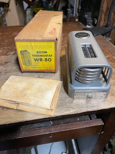 Vintage White - Rodgers Thermostat WR-80 Chromalox Mid Century  NOS 1A54 New