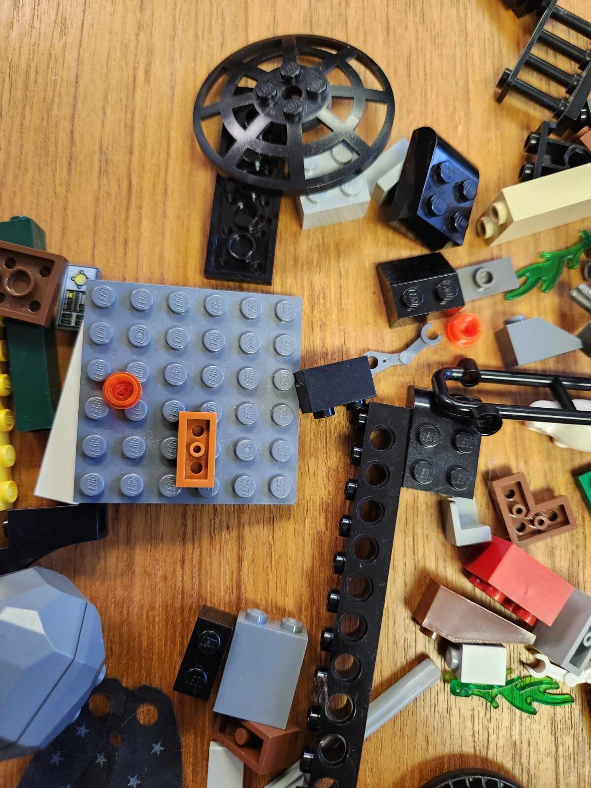 Vintage 1990s / 2000s LEGO Blocks, Pieces, Accessories, Bricks - Lot D ...
