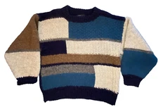 *SALE!* Vintage Hand Knit Tricote A La Main Par 100% Iceland Wool Sweater 46"