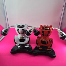 SHARPER IMAGE Remote Control Robot Multiplayer Combat Set Red White RC Fight