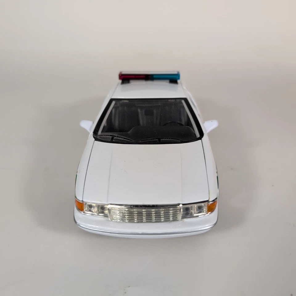 Motormax Chevrolet Caprice Patrulla Fronteriza Agencia de Protección Nacional 1:24 Diecast Foto 2 de 4