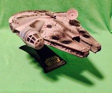 2002 HASBRO STAR WARS ACTION FLEET MILLENNIUM SOKÓŁ STARSHIP ze stojakiem
