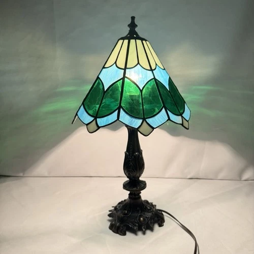Vintage Tiffany Style Stained Glass Table Lamp Blue/ Green Shade W/Metal Stand