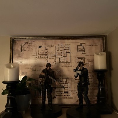 Resident Evil Spencer Mansion Map 20 x 28 Poster (LEON and CANDLES NOT INCLUDED)
