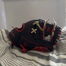 Wilson T-Ball Glove 10 Inch A02RB16MLb RHT Red/White/Blue Right Handed Throw