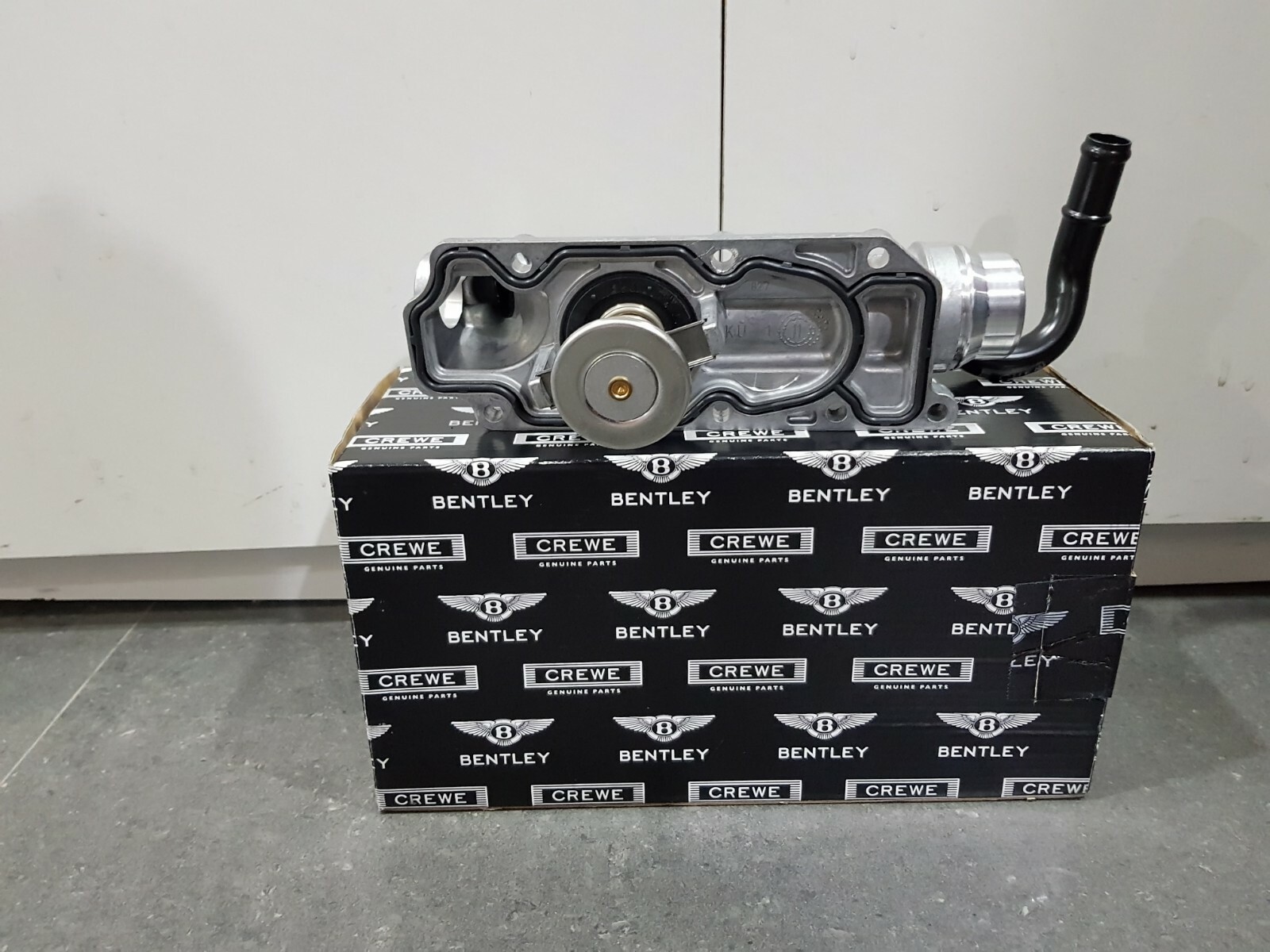 Bentley Continental Gt Gtc & Flying Spur Coolant Thermostat