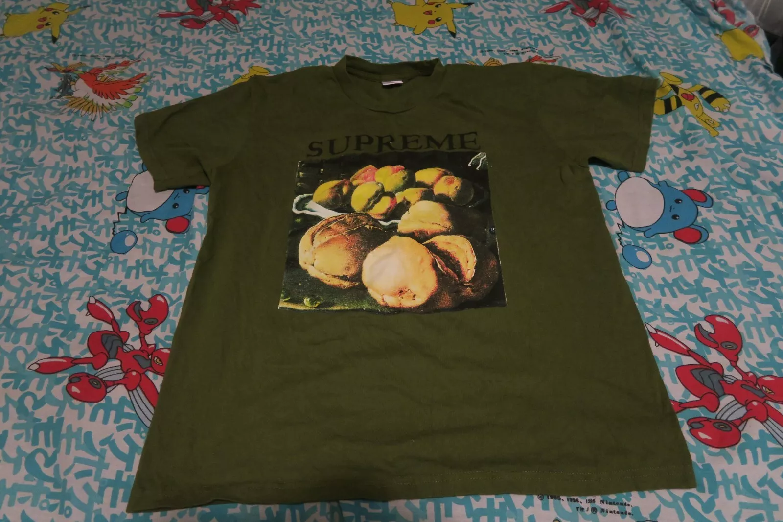 Tee shirt Supreme Still Life Olive taille Medium FW18 EUC Made in USA