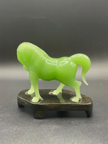 Vintage Chinese Green Peking Glass Tang Horse Miniature Figurine with Wood Base - Picture 2 of 8
