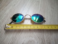 sunglasses: John Lennon style