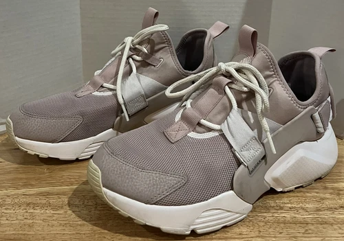 Nike Size 10 Womens Air Huarache City Rose Pink AH6804-600 Sneakers Tennis Shoes