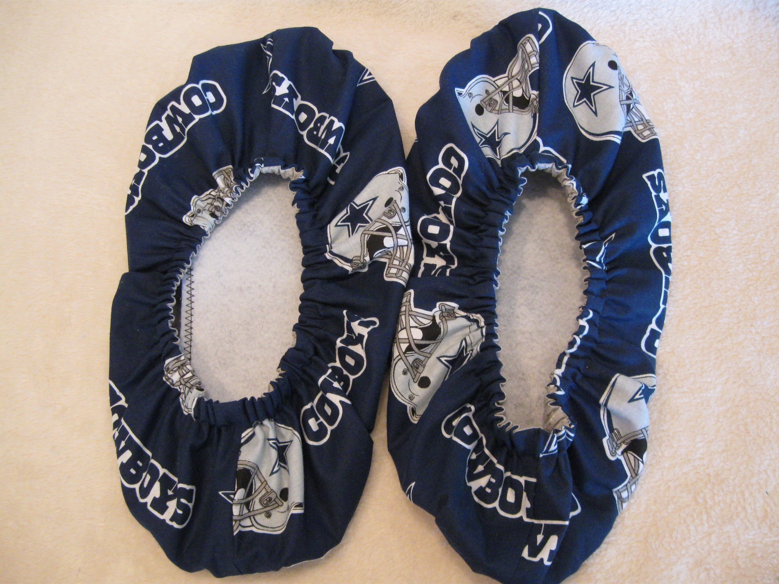 NFL (Cowboys). bowling shoe cover. Men's size 10-12. Cotton, lined, vinyl soles