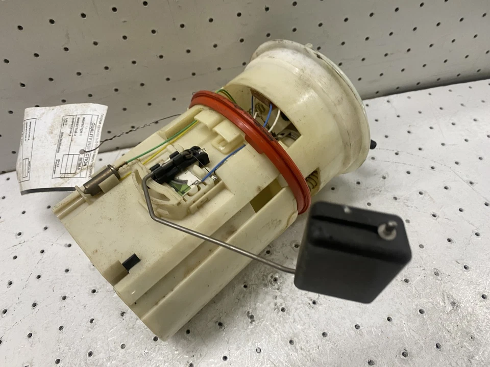 Conjunto de bomba de combustível Chevrolet Aveo 2004-2005 fabricante de equipamento original - Imagem 3 de 4