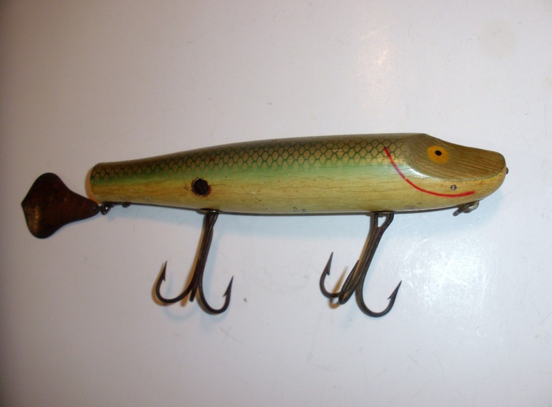 Vintage Heddon Musky Flaptail Fishing Lure, 7 Inch