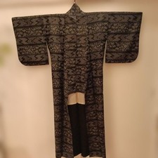 Kimono Small pattern black pure silk