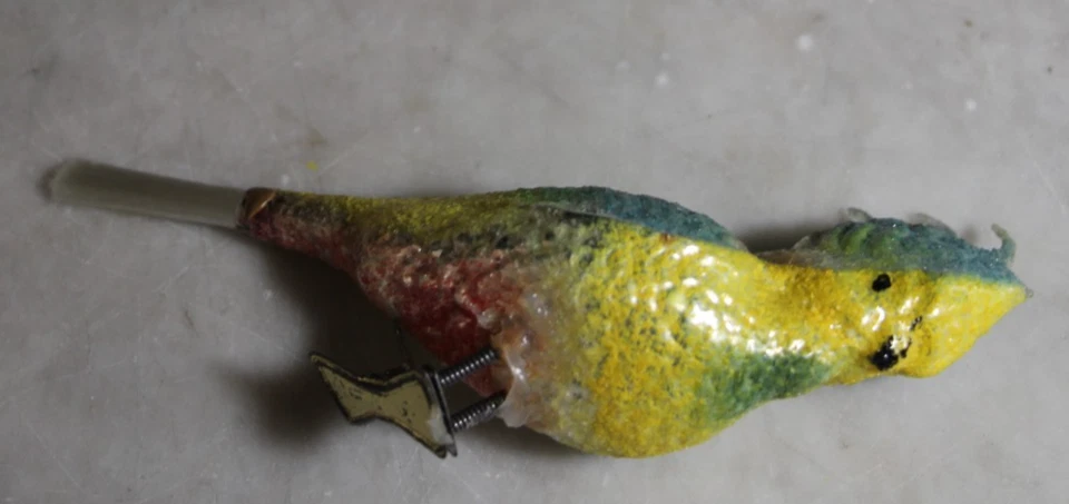 Vintage 40s-50s German Mercury Glass Parrot Clip On Bird Ornament - Image 2 of 2