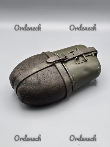 EARLY GERMAN ARMY - CANTEEN - FROM 1959 WITH PLASTIC / WOOD COATING - RARE! - Picture 6 of 16