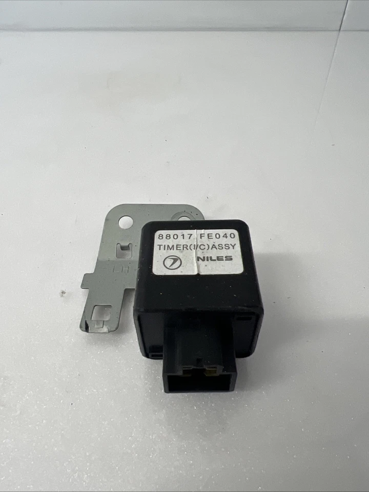 Subaru Impreza intercooler spray timer module 2.0 turbo STI 2004 88017FE040 - Image 2 of 4
