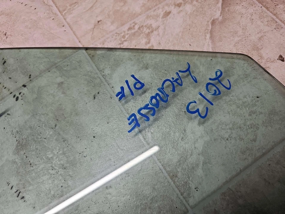 Buick Lacrosse 10 Allure 2010-2016 puerta del pasajero delantero derecho ventana cristal Foto 3 de 4