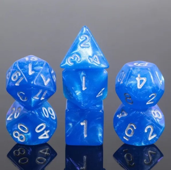 Наборы акриловых HD-кубиков Galactic Dice - Deep Sky синий и белый Набор из 7 кубиков 1790₽