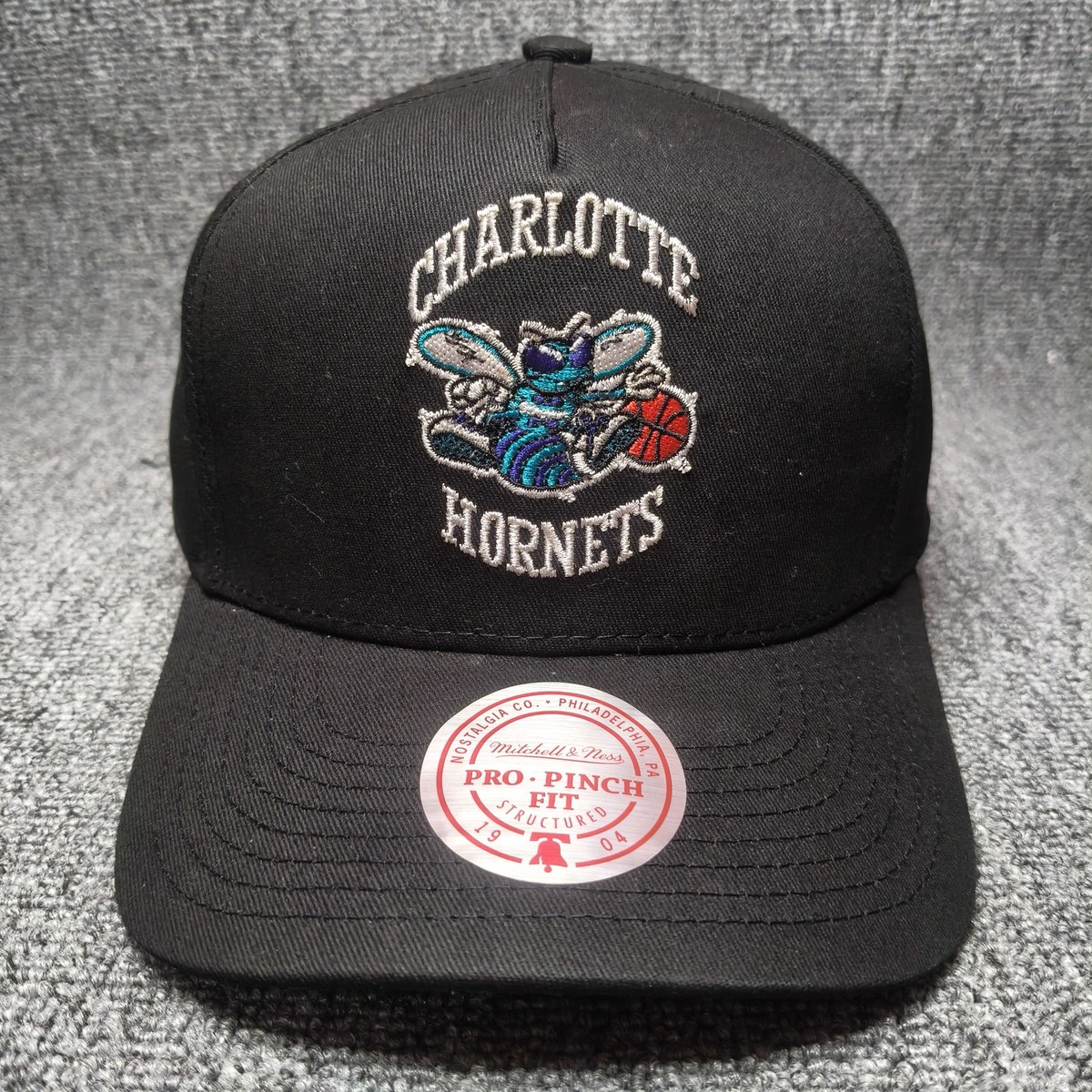 Mitchell & Ness Charlotte Hornets NBA Old Logo Black Snapback Hat Cap