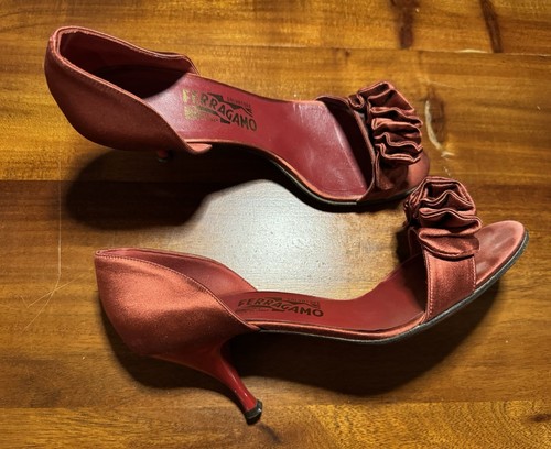 Salvatore Ferragamo Womens Vintage Red Satin D’orsay Ruffle Pumps Sz 8.5 B