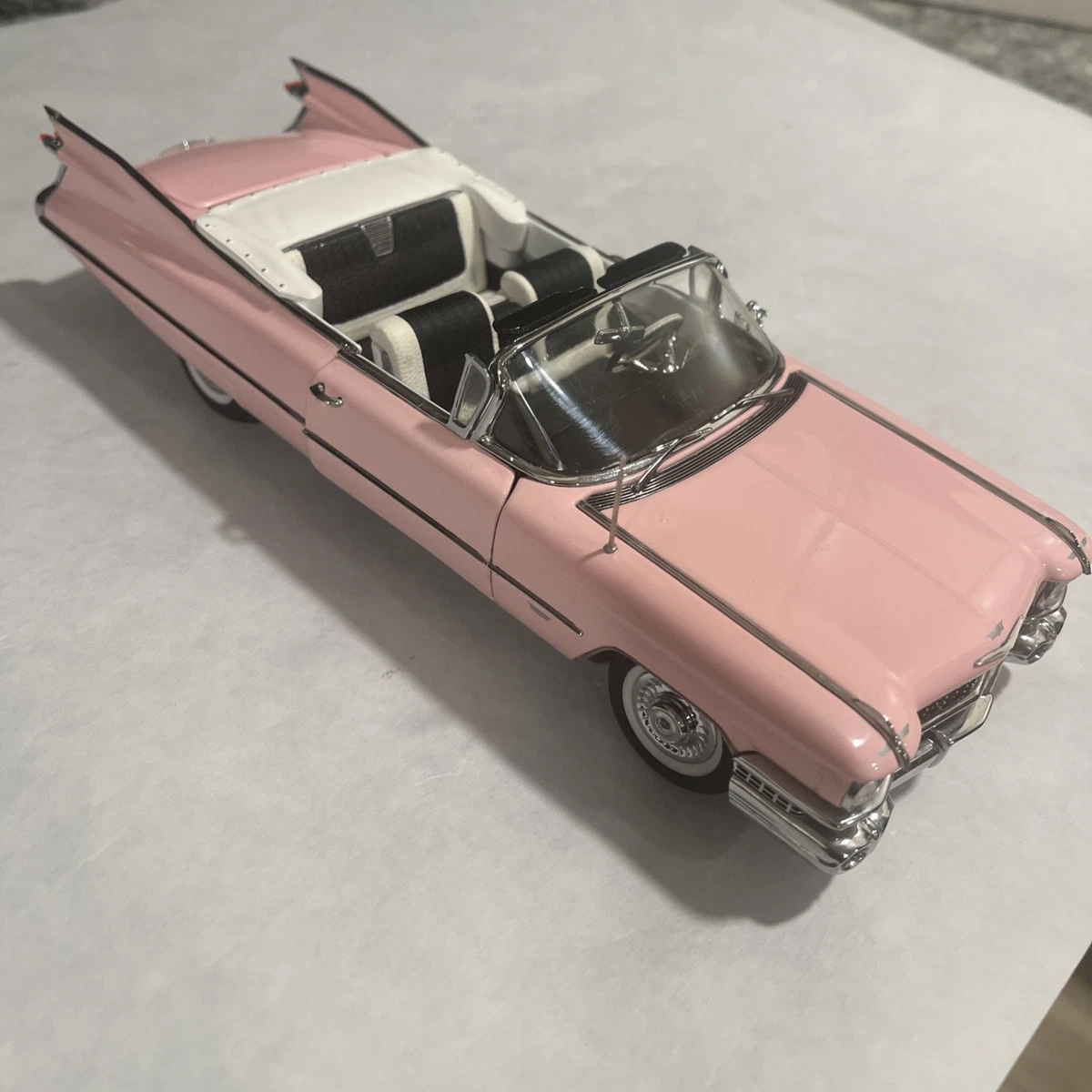 Danbury Mint 1959 Vehicle Year Cadillac Contemporary Manufacture