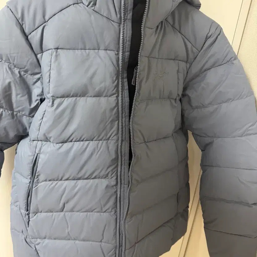 Arc'teryx Thorium Women's Hoodie thumbnail 2