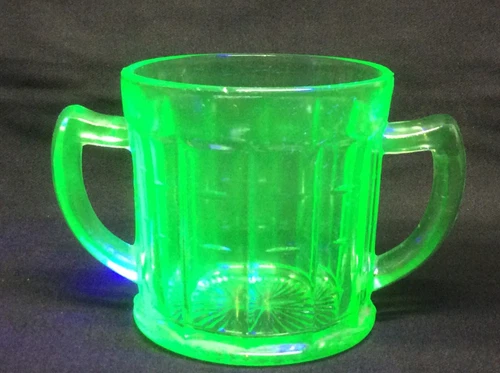 Vintage Hazel Atlas Green Uranium Glass Double Handle Block Open Sugar Bowl Rare
