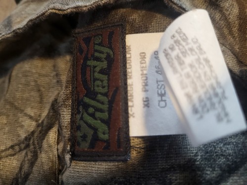 Mens Liberty Realtree Hardwoods 20-200 Camouflage Base Layer Hunting Size XL - Picture 2 of 4