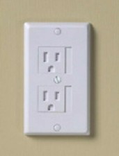 KidCo Universal Automatic Electrical Outlet Safety Cover, White