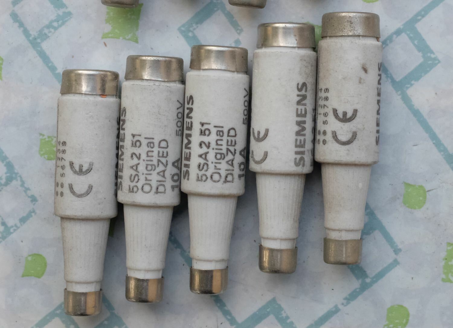 5x Siemens 5SA251 Fusible de type DIAZED E16, 10A, gL 500V. Lot de 5