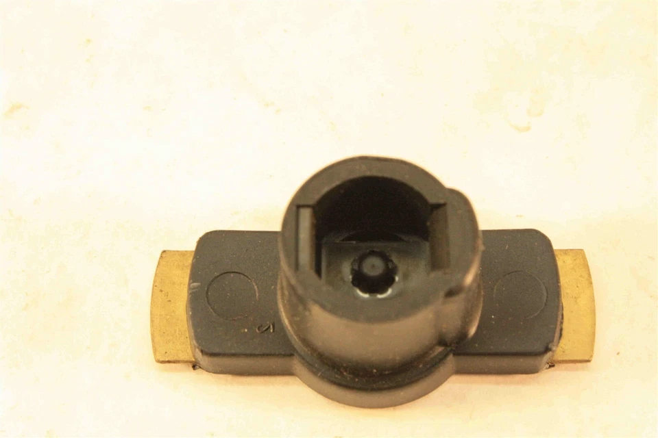 Rotor de encendido 0813-24-3030 para distribuidores gemelos MAZDA R100 RX2 RX3 1971-1973 Foto 2 de 3