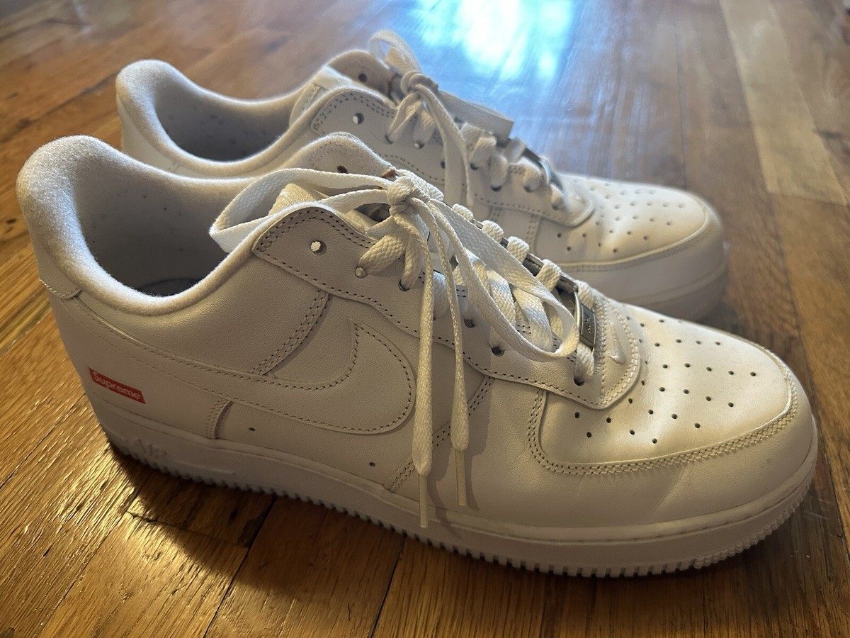 Size 11.5 - Nike Air Force 1 x Supreme Low Box Logo - White  display picture 2