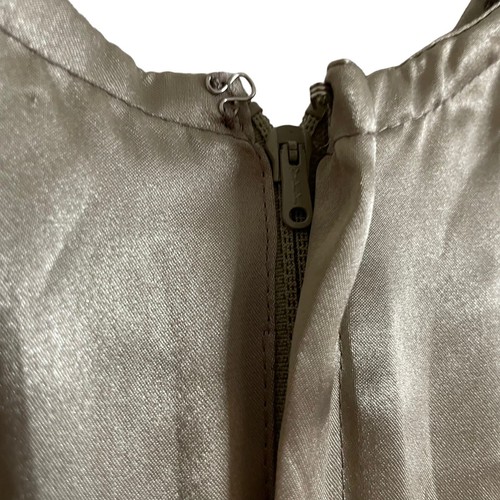 Sereia Dress Size M Gold Party Dress Stud V Neck Roll Hem Sleeveless NWT Womens - Foto 9 di 14