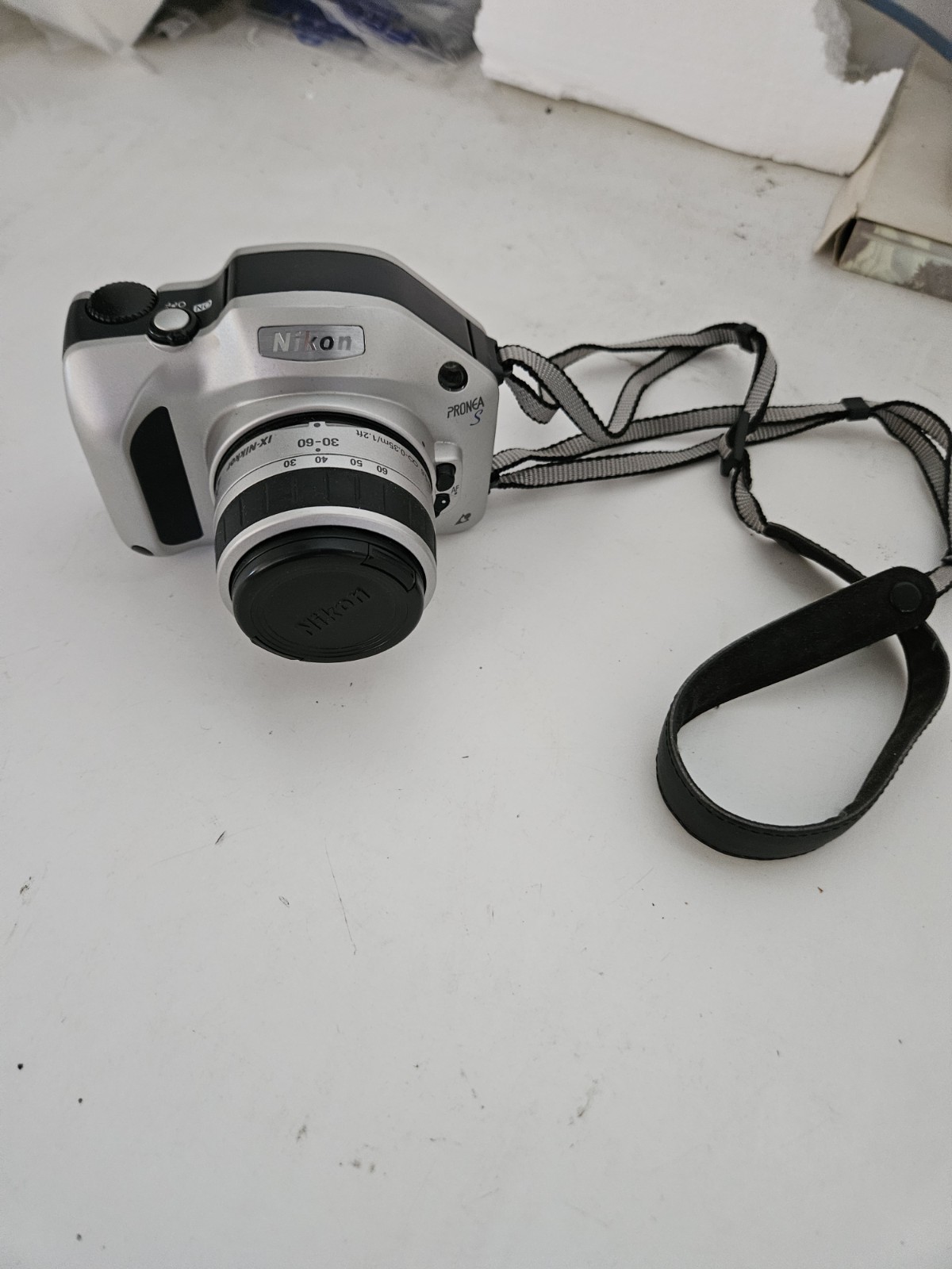 Nikon Pronea S fotocamera reflex