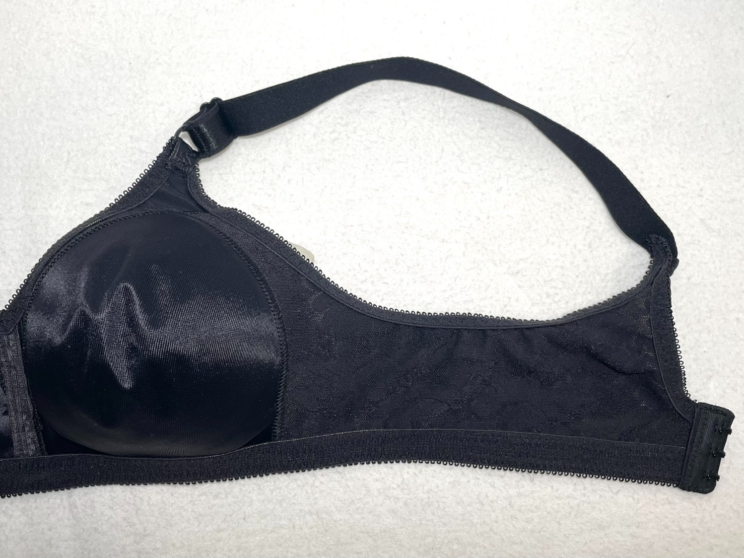 NWT Bali Women's 34B Double Support Spa Closure Comfort-U Wireless Bra DF3372