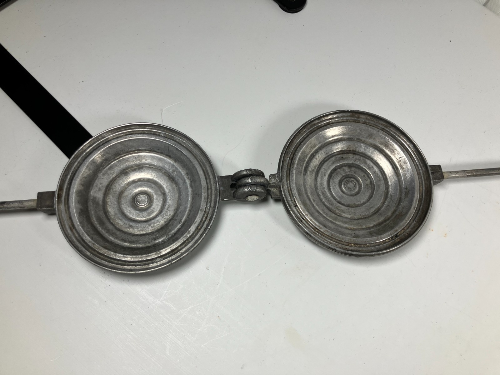 Vtg Toas-Tite Campfire Sandwich, Pie Maker, Grilled Cheese Maker Pat No. 2463439