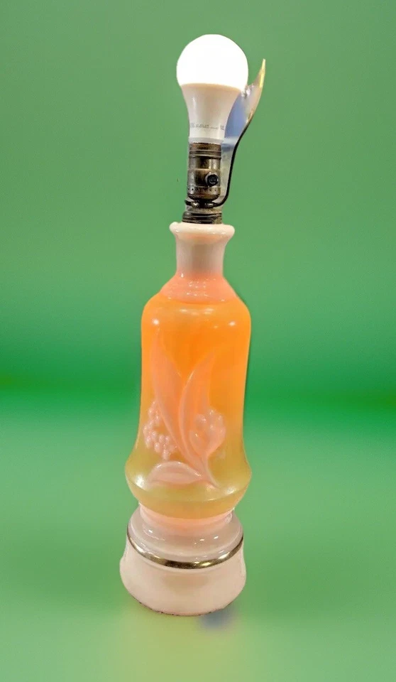 Lámpara de mesa Art Deco vintage verde y blanco 18" con cable Foto 3 de 4