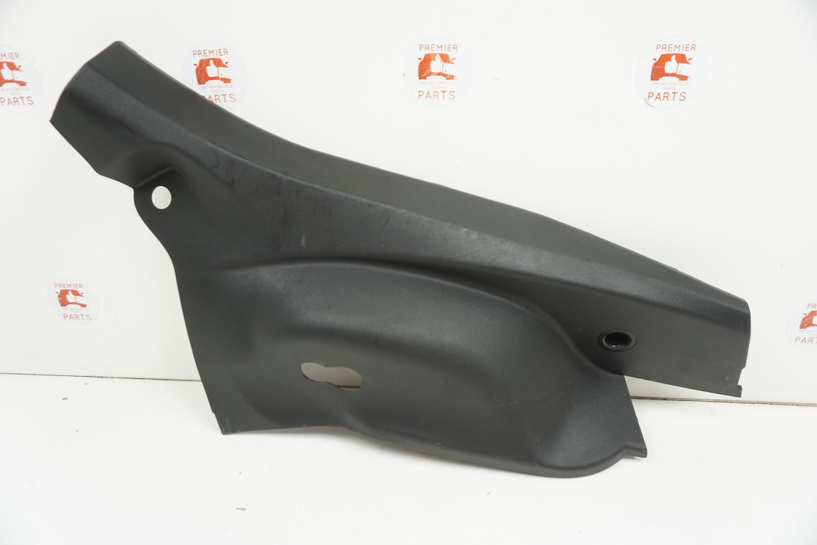 2016-2022 Fiat 500x Passenger Side C Pillar Lower Trim Panel Used Oem 735572212