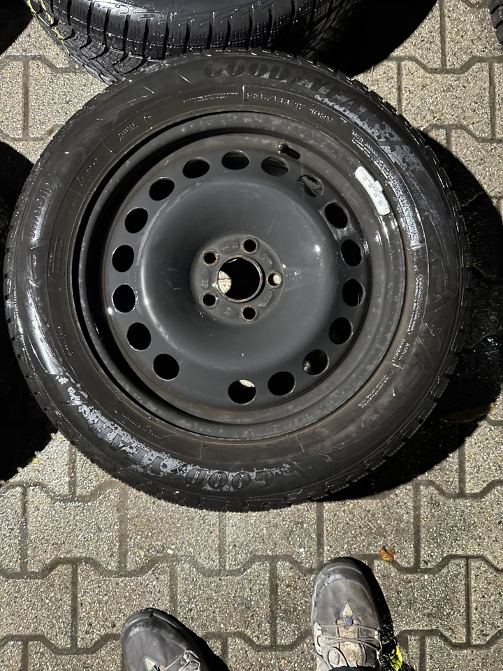 Ford Galaxy, S-Max, Mondeo 235/55/17 Winterräder, Profiltiefe 4x 7mm - Bild 4 von 4