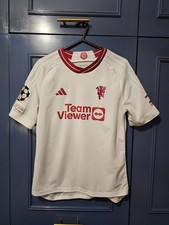 Manchester United 23/24 Third Kit - 6 Martinez Age 13-14 VGC