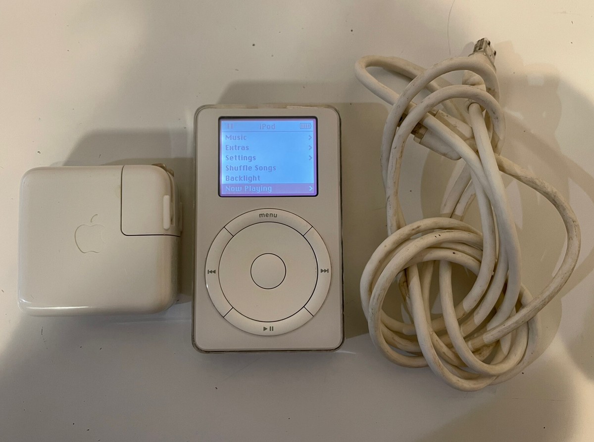 Apple iPod Classic 1st Generation White (5 GB) M8541 w/ New
