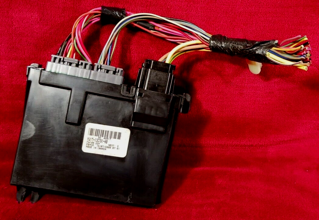 00 LINCOLN TOWN CAR DOOR LOCK KEYLESS DOOR CONTROL MODULE YW1T13C791